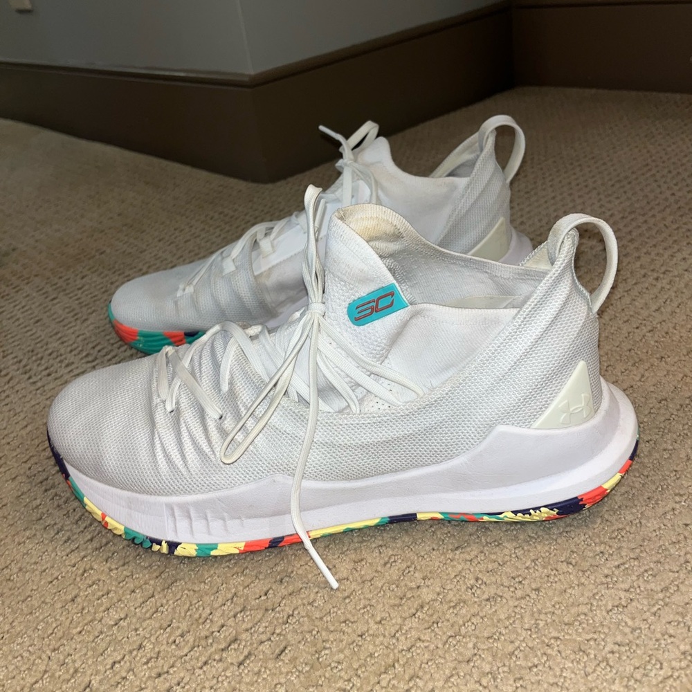 Under Armour Curry 5 Tennis Shoe Sneaker size 10.5
